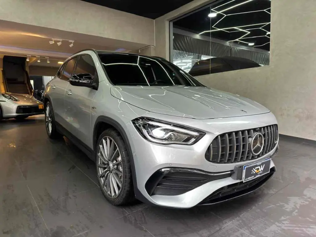 MERCEDES- BENZ GLA 35 AMG