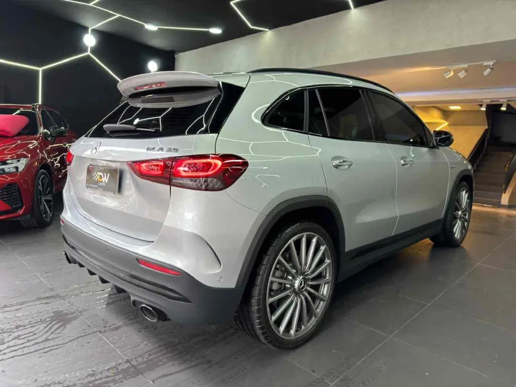 MERCEDES- BENZ GLA 35 AMG