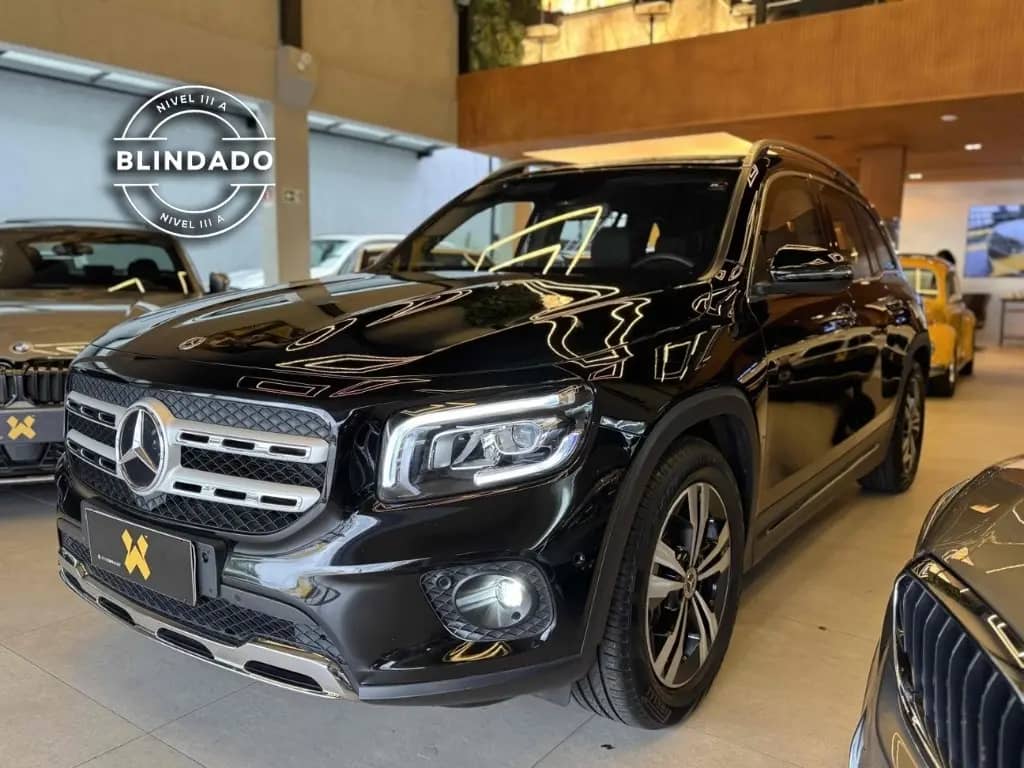 MERCEDES-BENZ GLB 200