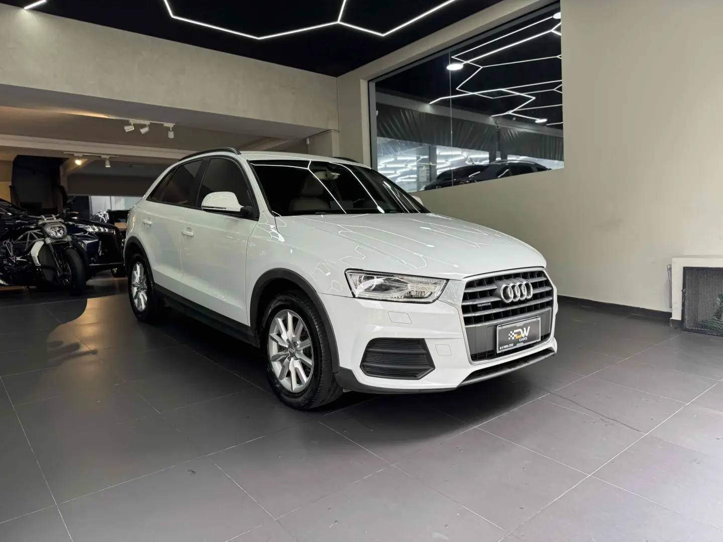 AUDI Q3