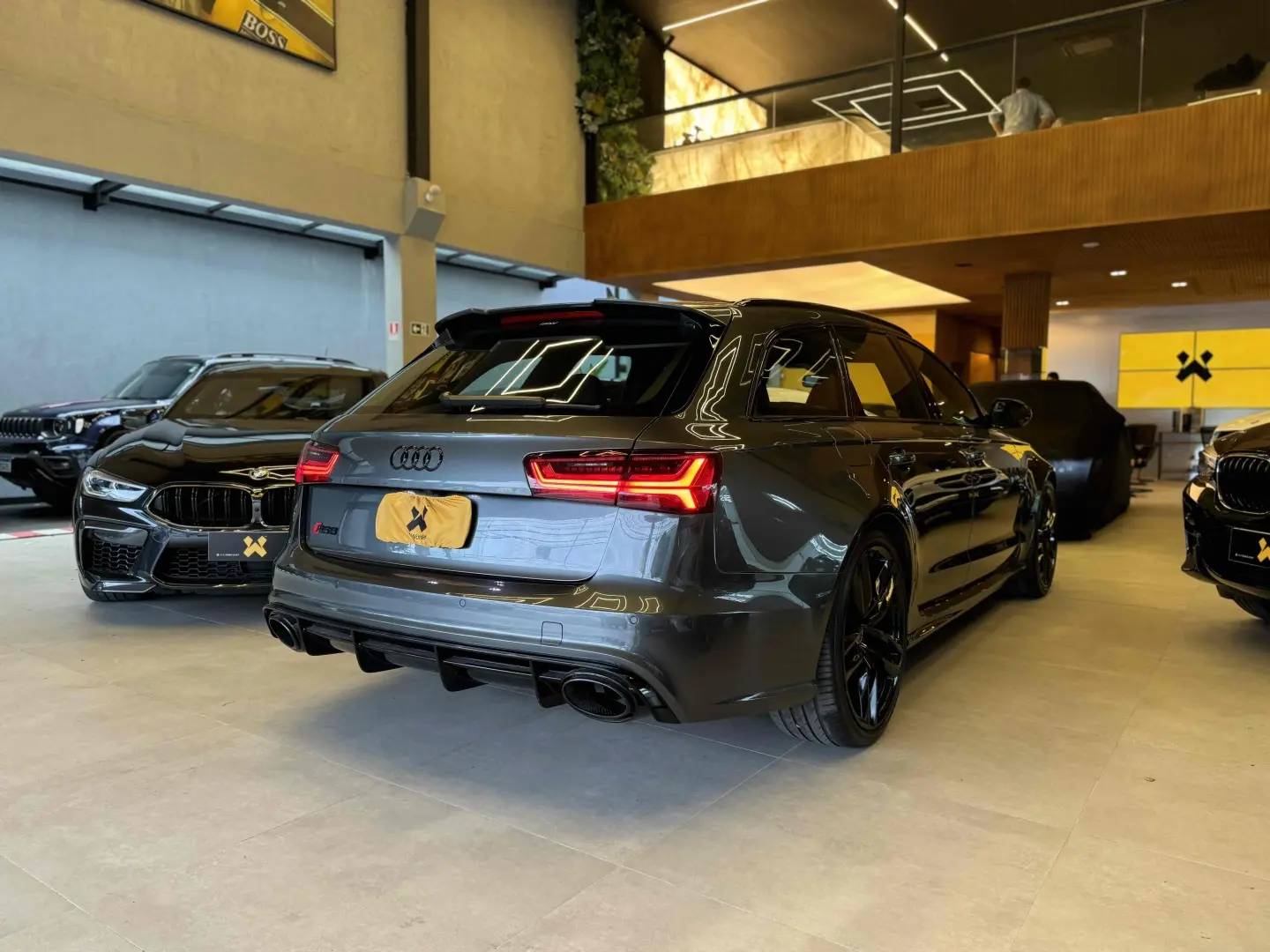AUDI RS6