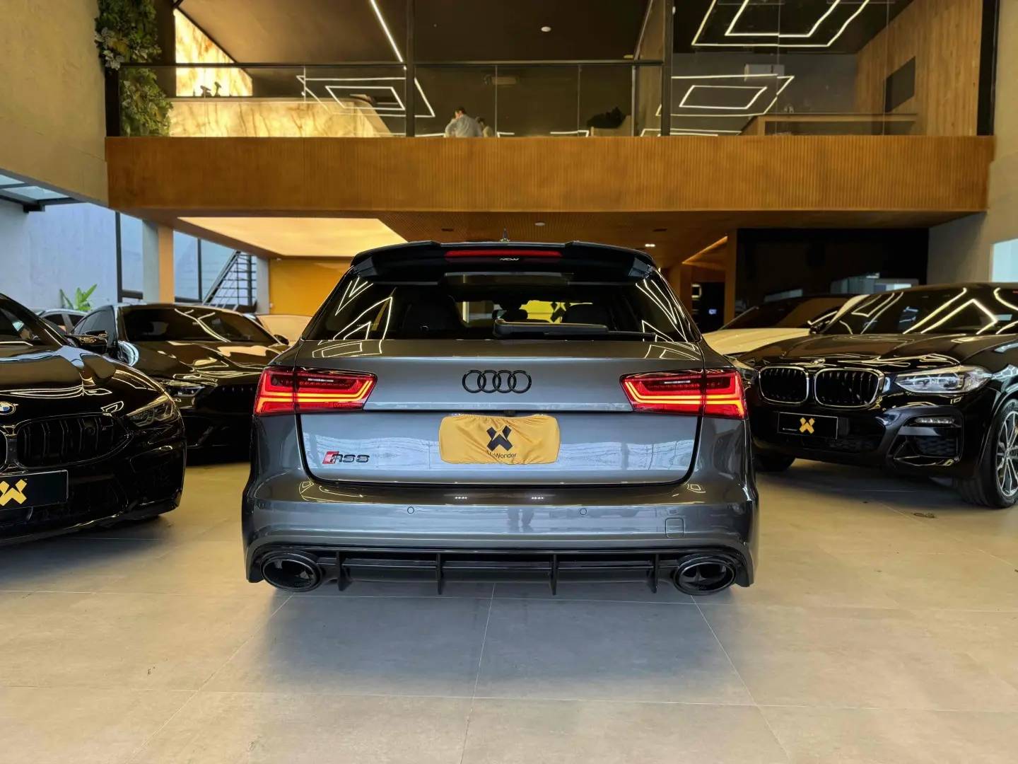 AUDI RS6