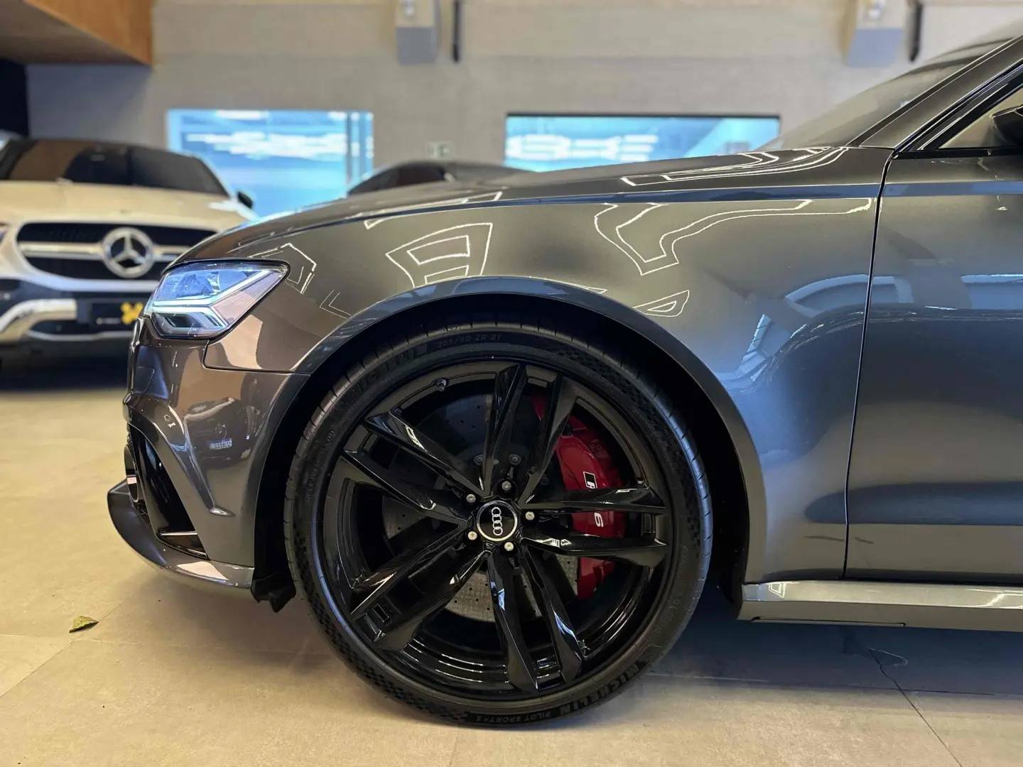 AUDI RS6