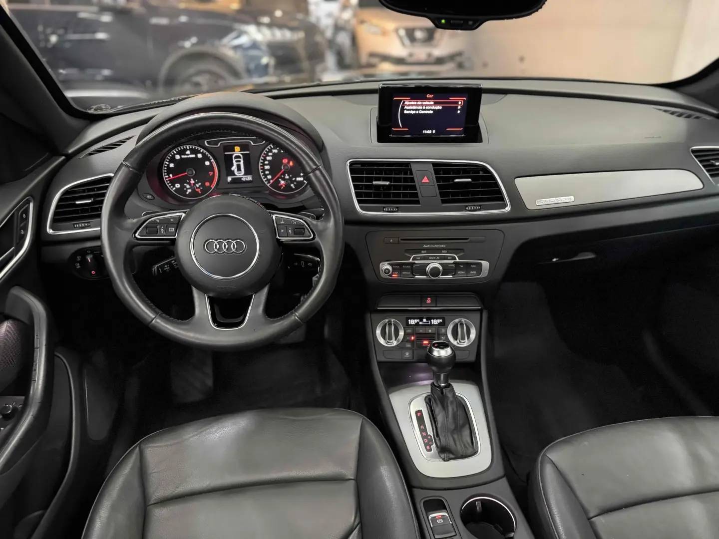 AUDI Q3