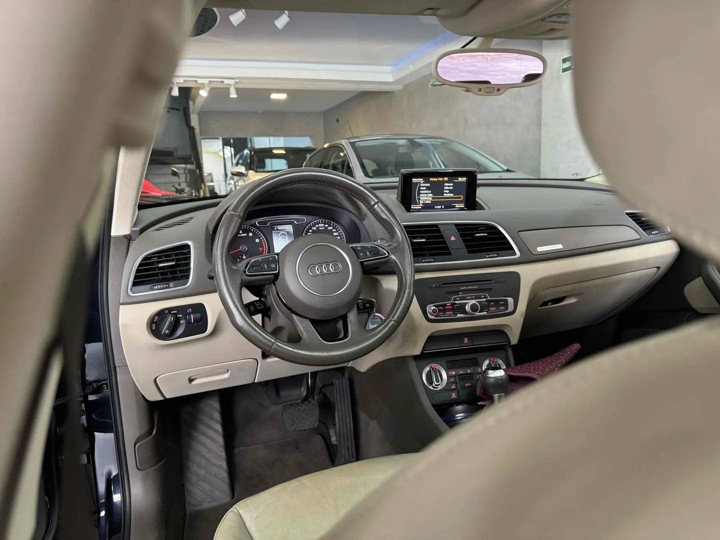 AUDI Q3