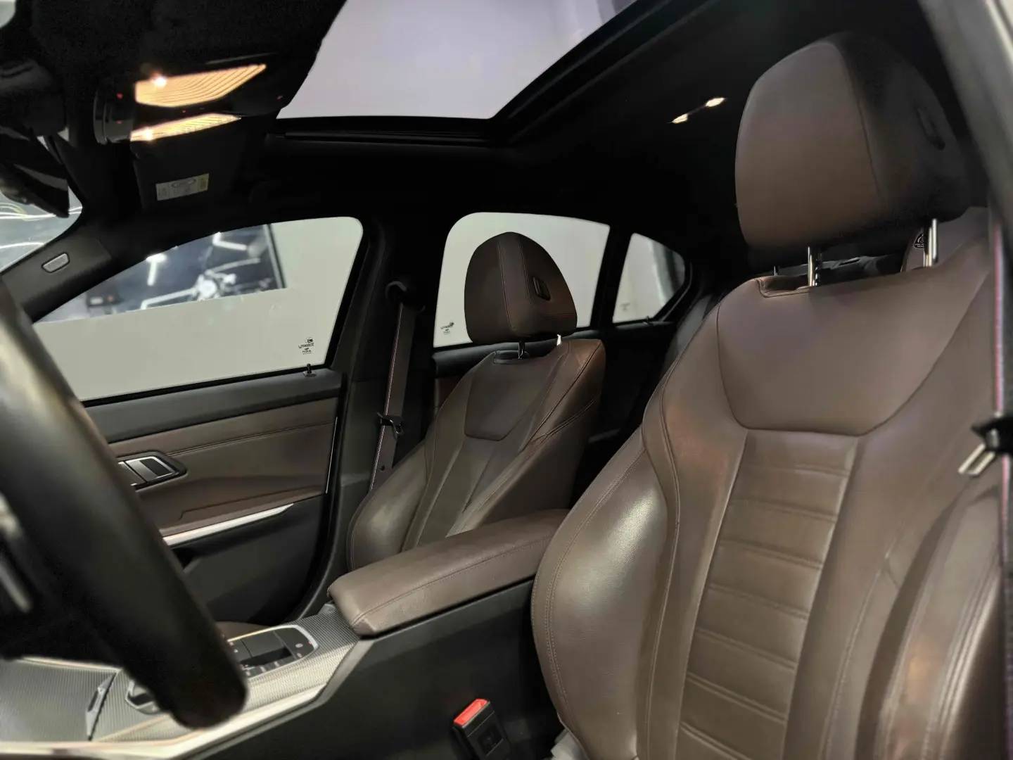BMW 320I