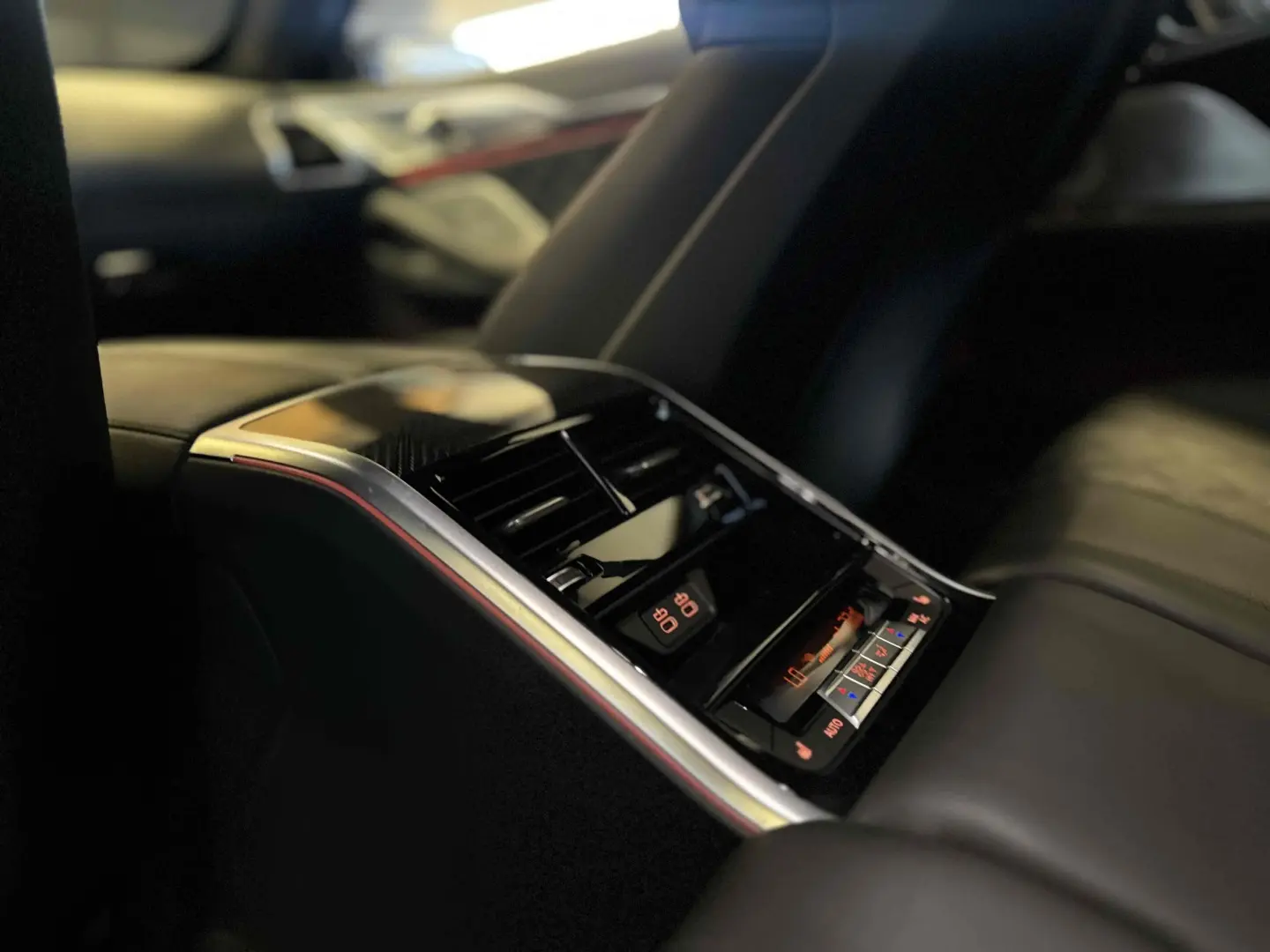 BMW M8