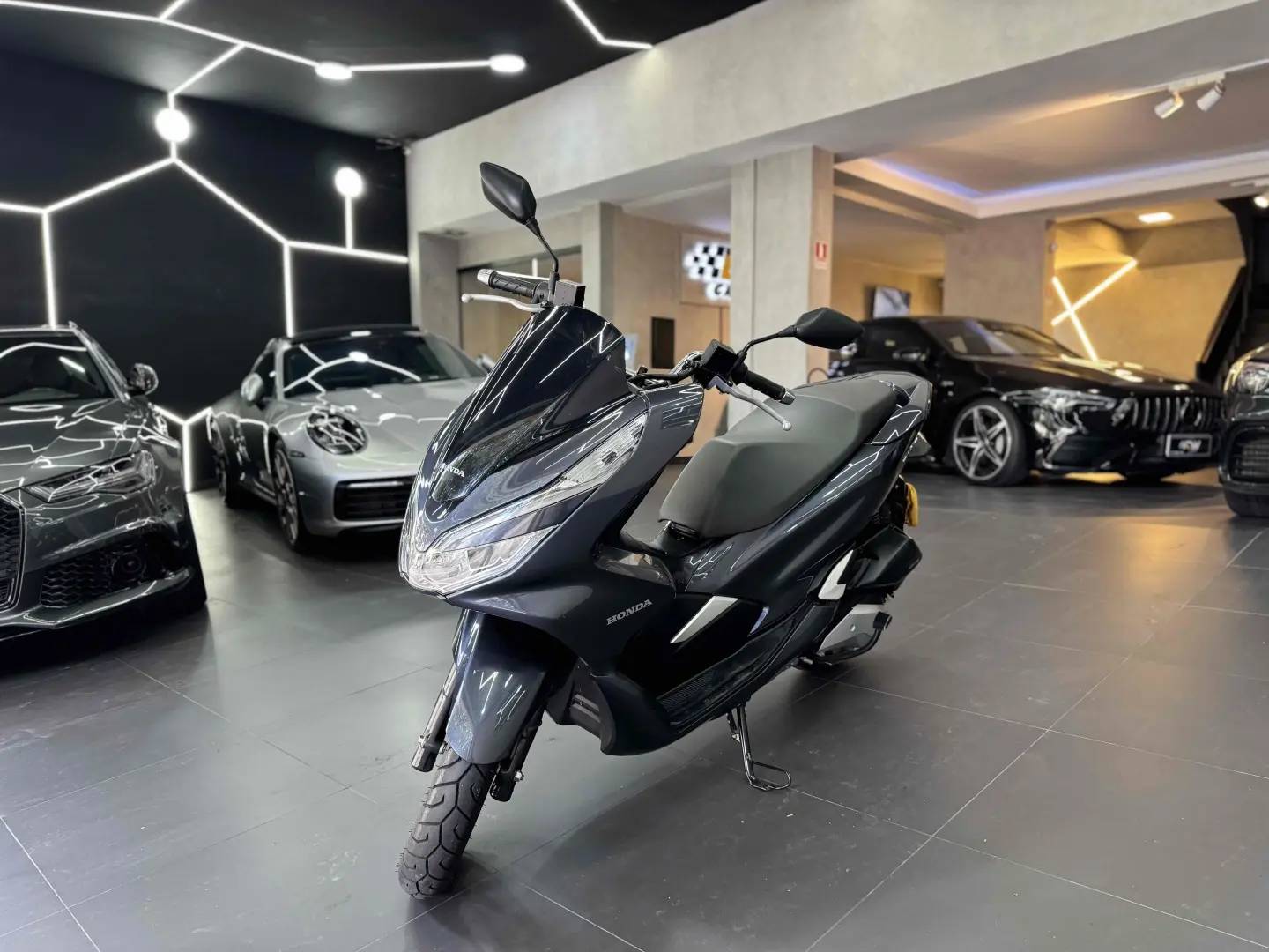 HONDA PCX 150 DLX ABS