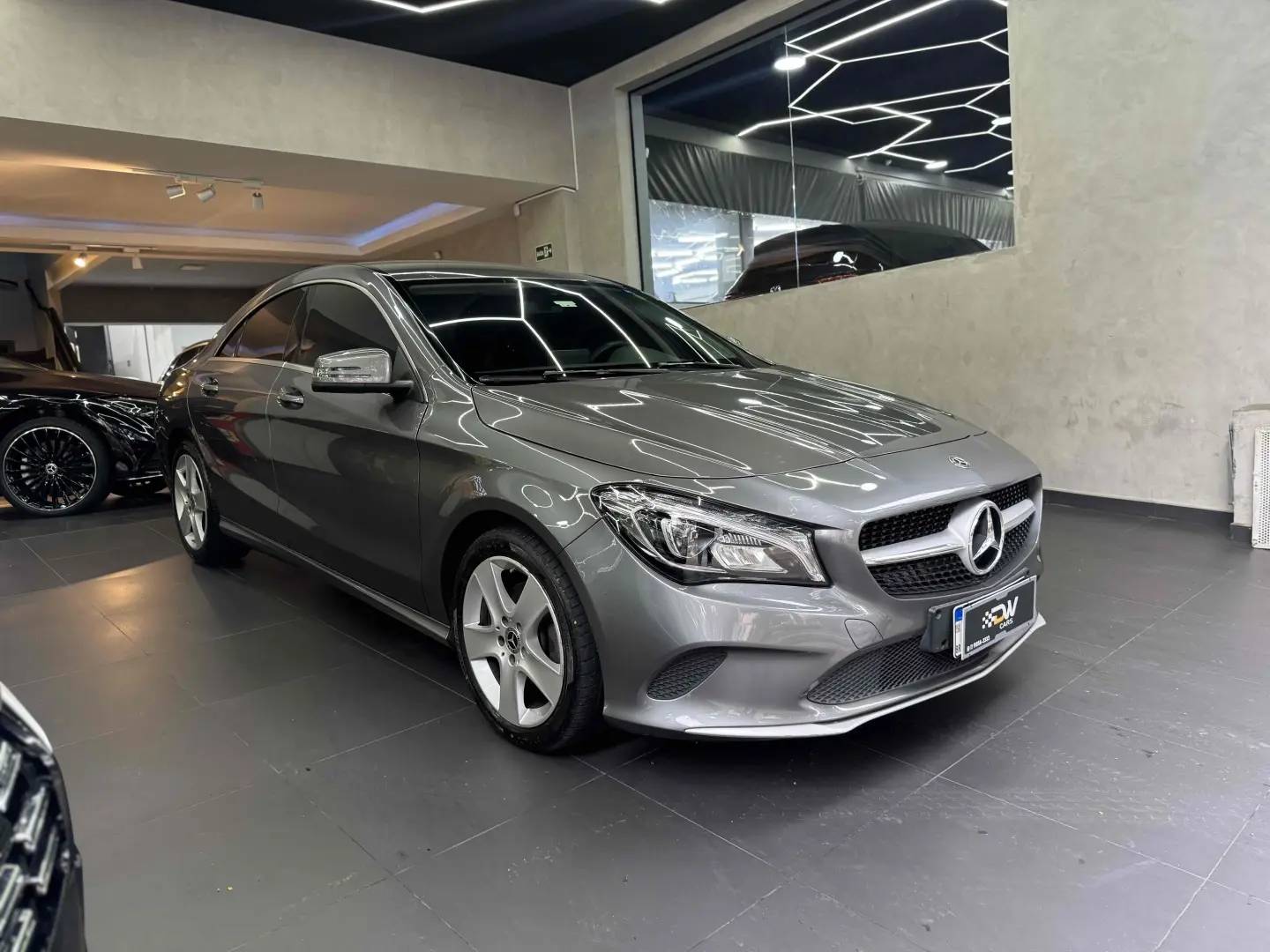 MERCEDES BENZ CLA180
