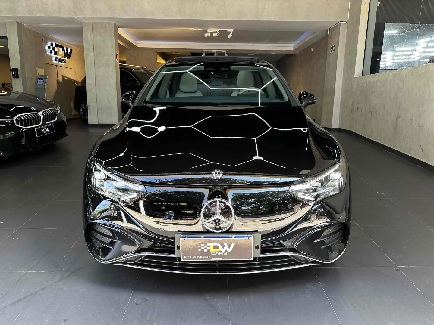 MERCEDES BENZ EQE 300