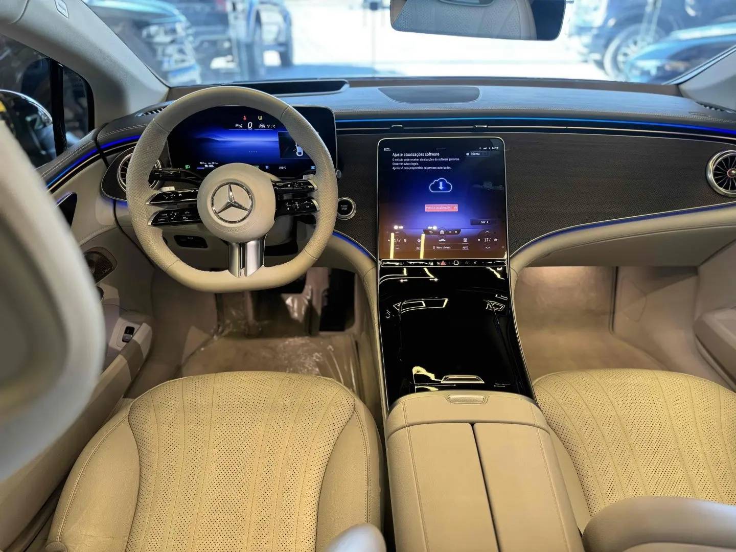 MERCEDES BENZ EQE 300