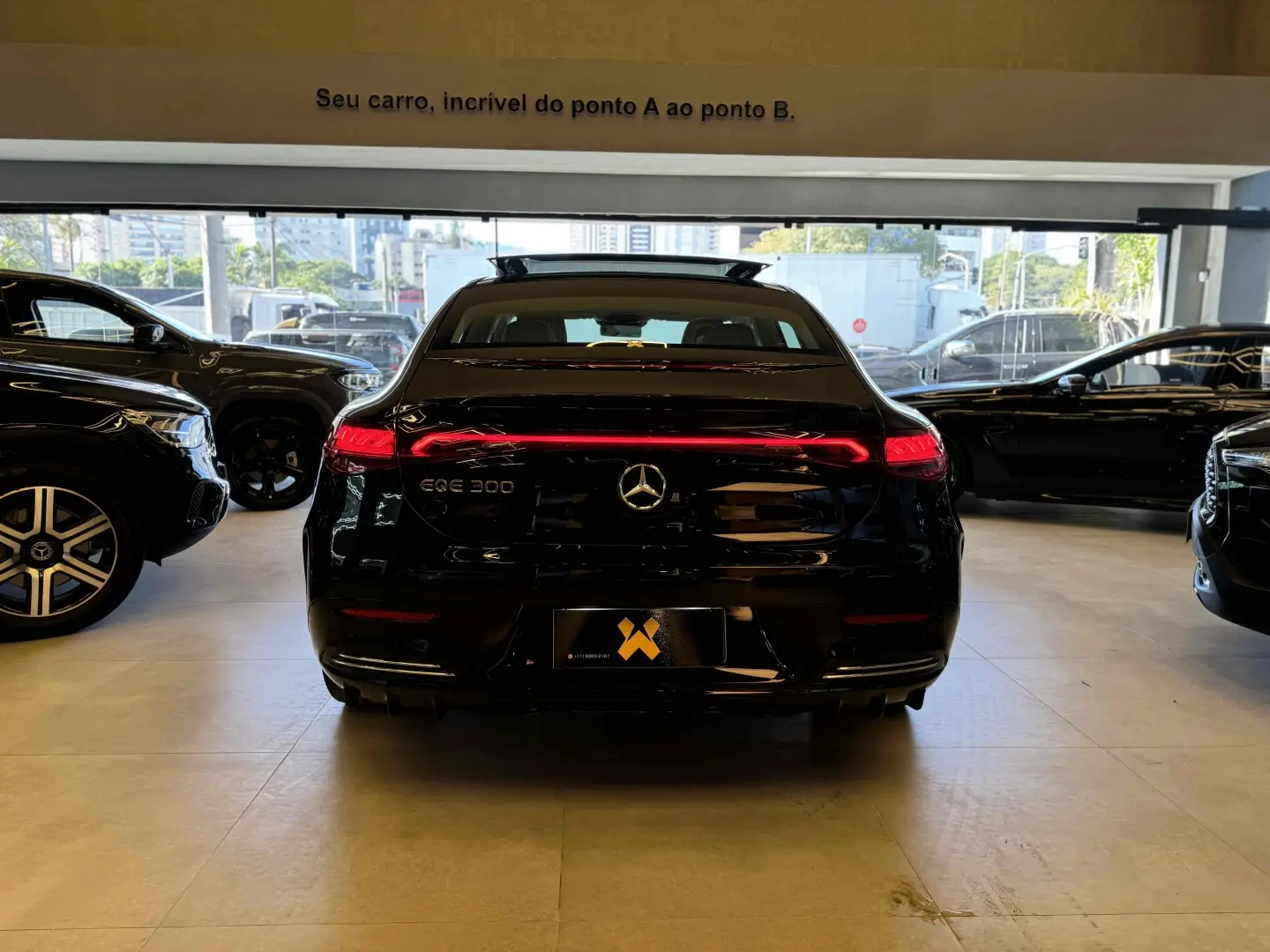 MERCEDES BENZ EQE 300