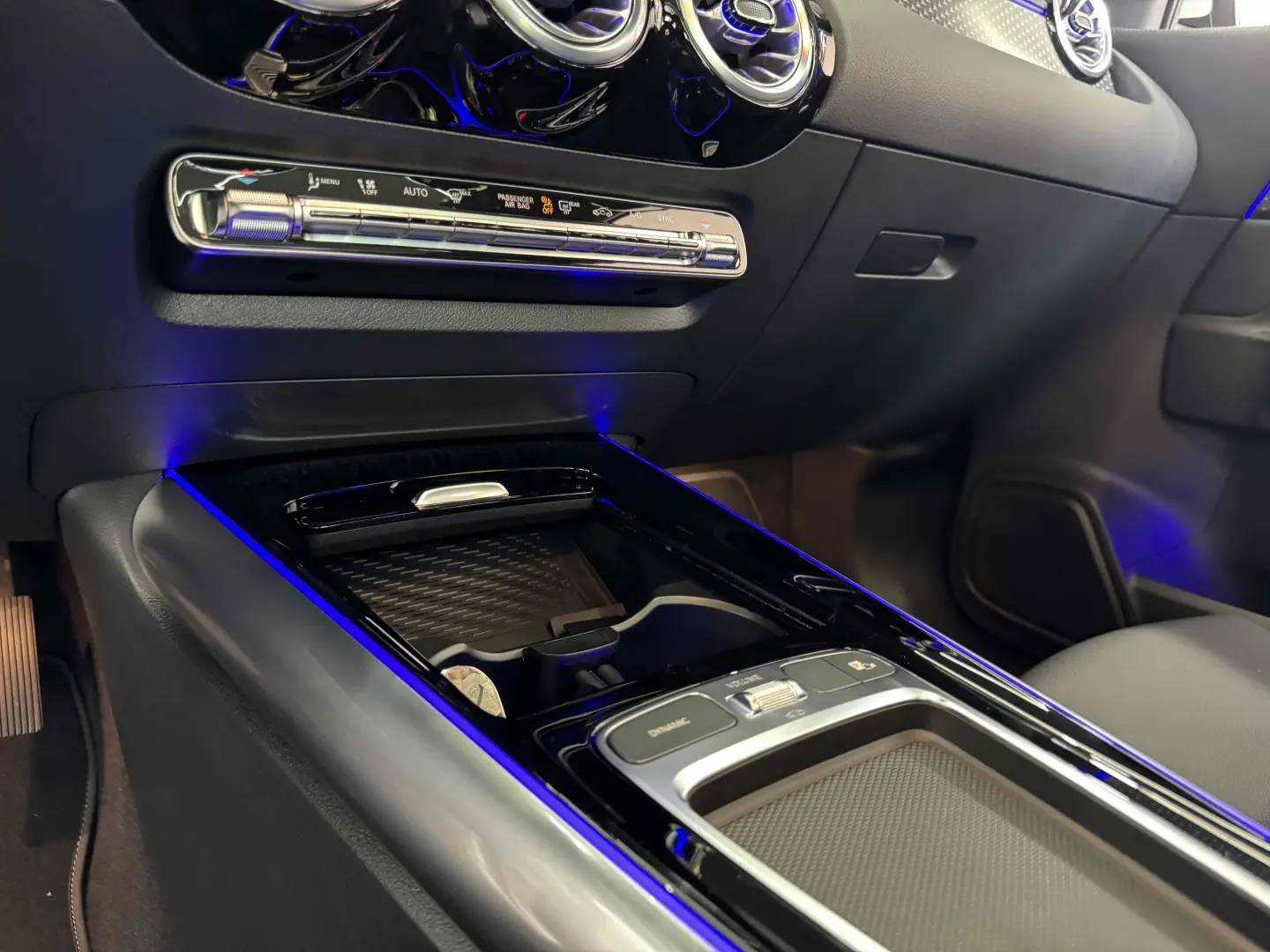 MERCEDES BENZ GLA 200