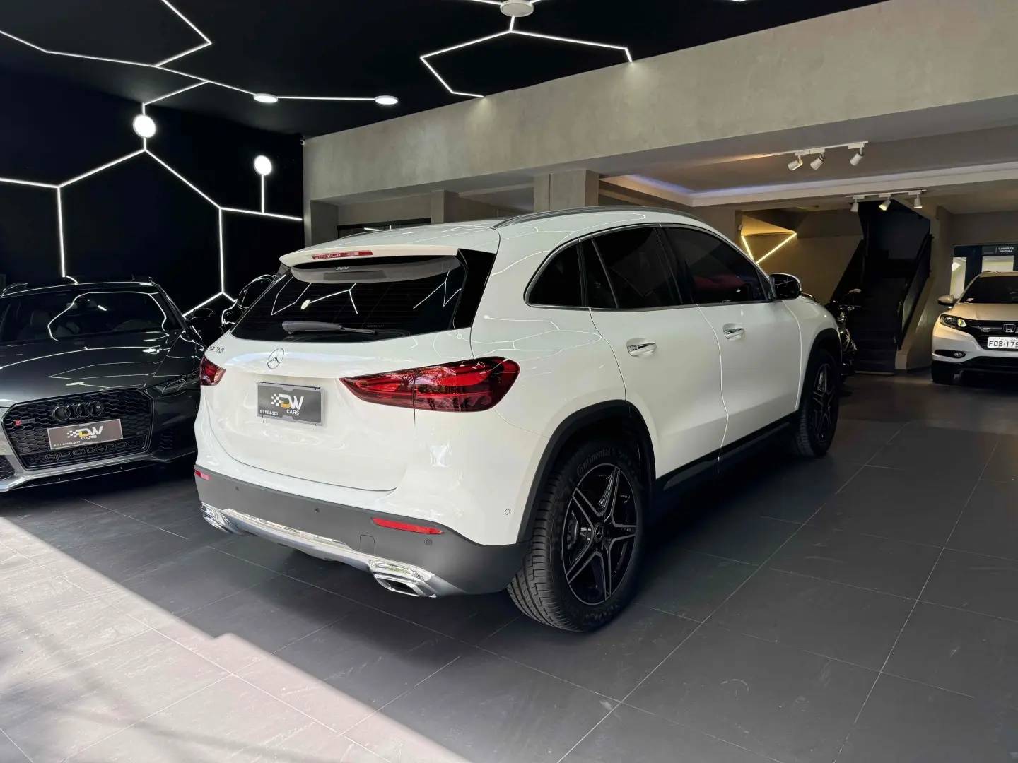 MERCEDES BENZ GLA 200