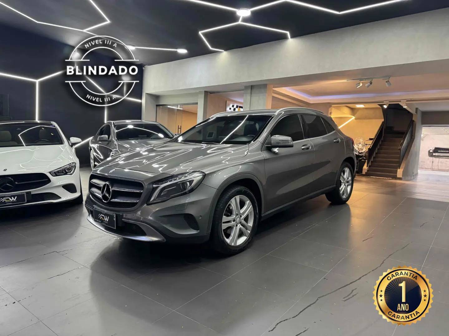 MERCEDES BENZ GLA 200