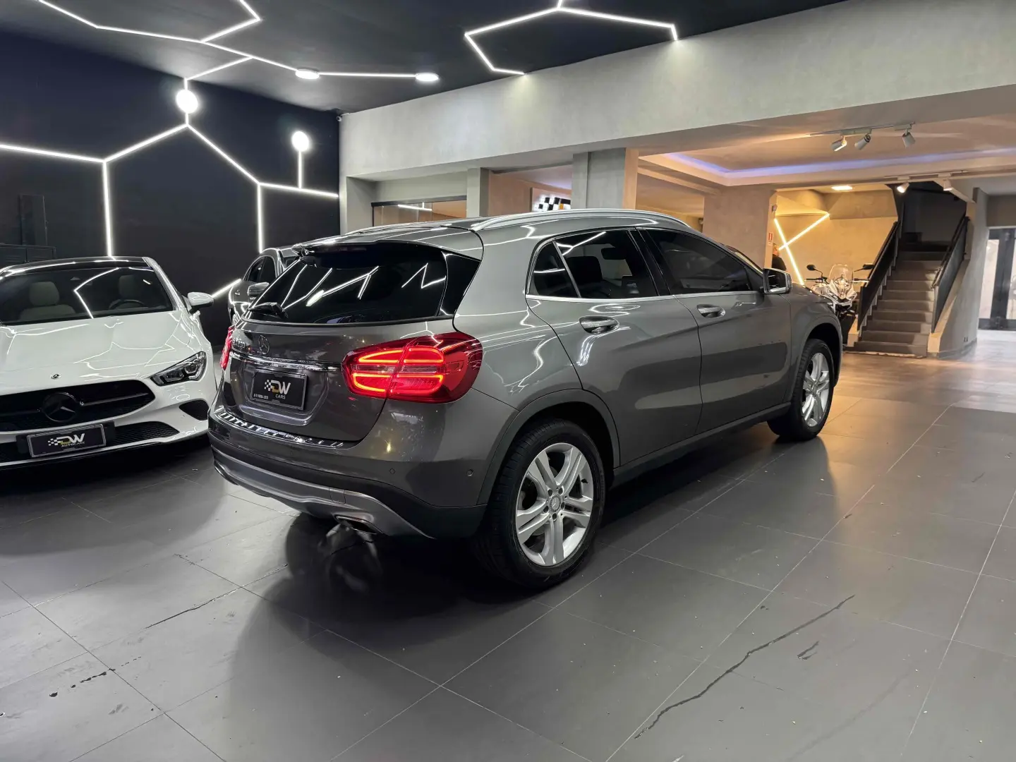 MERCEDES BENZ GLA 200