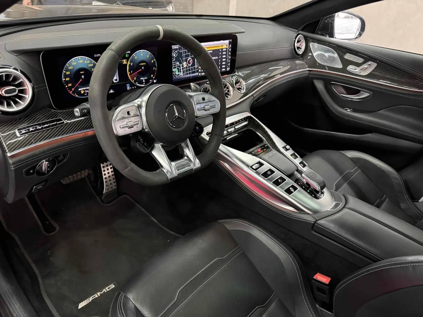 MERCEDES BENZ GT 63 AMG