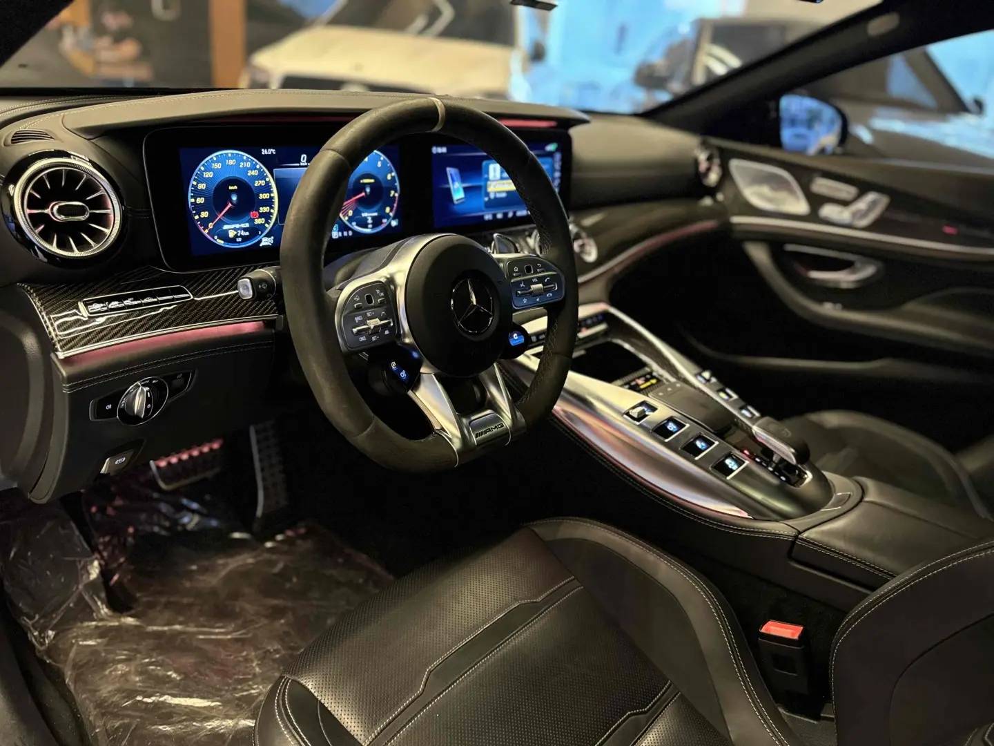 MERCEDES BENZ GT 63 AMG