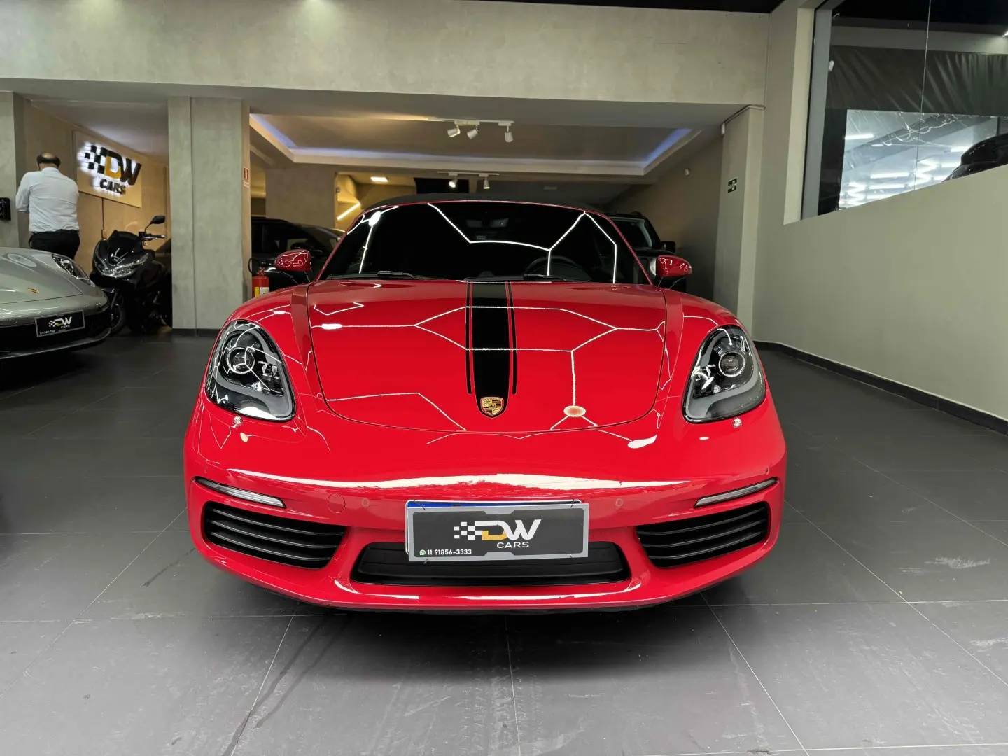 PORSCHE 718