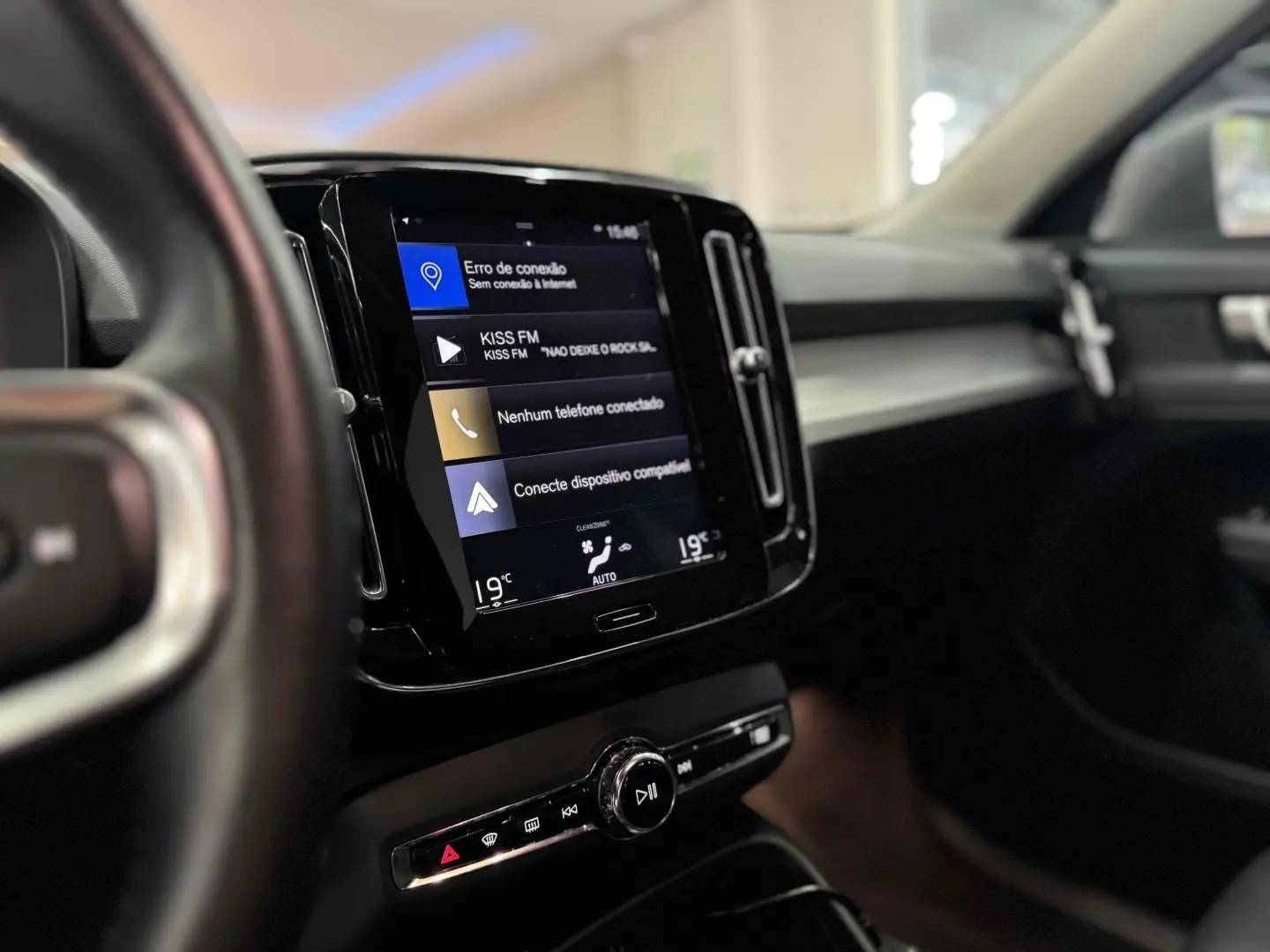 VOLVO XC 40