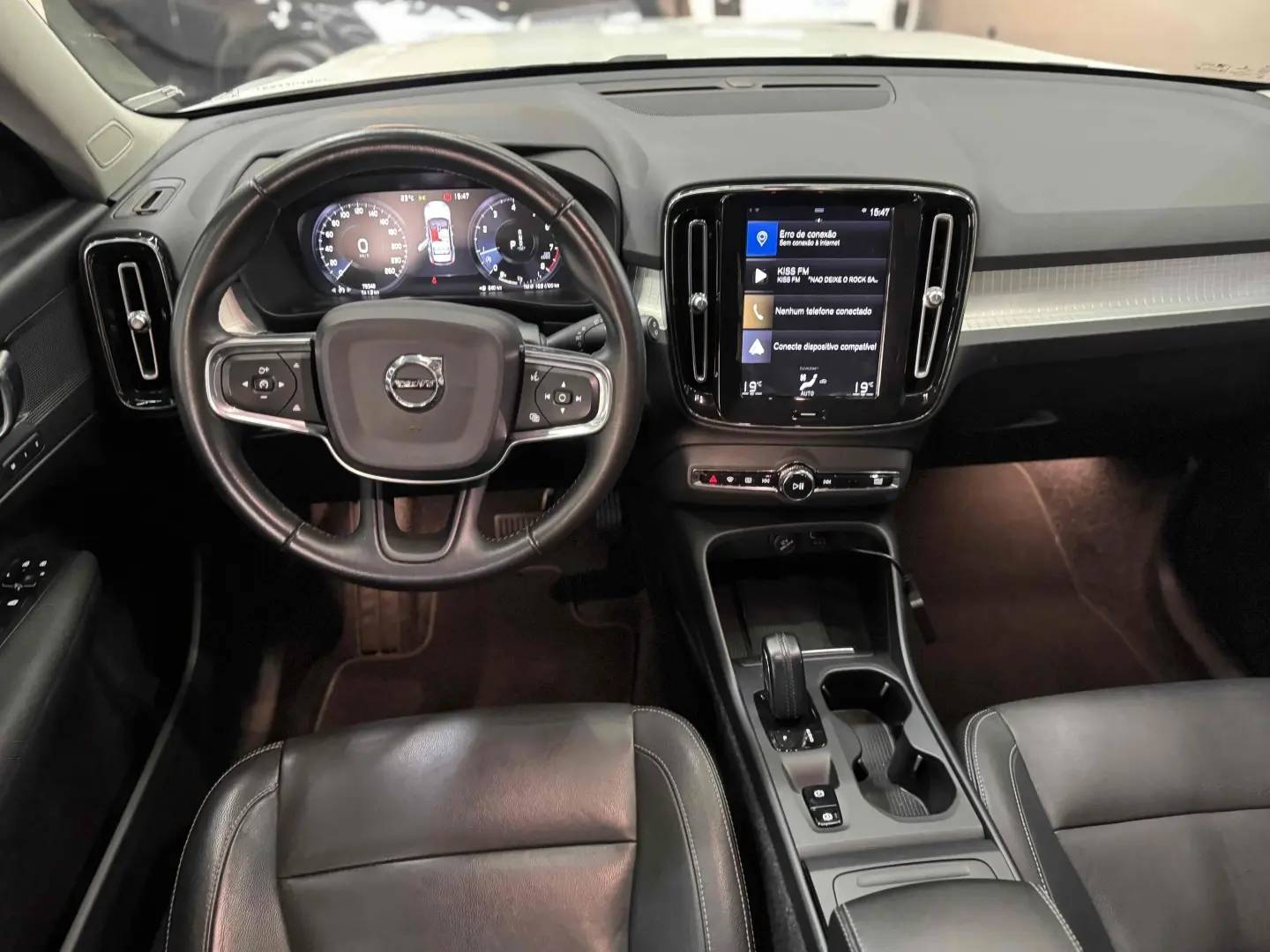 VOLVO XC 40