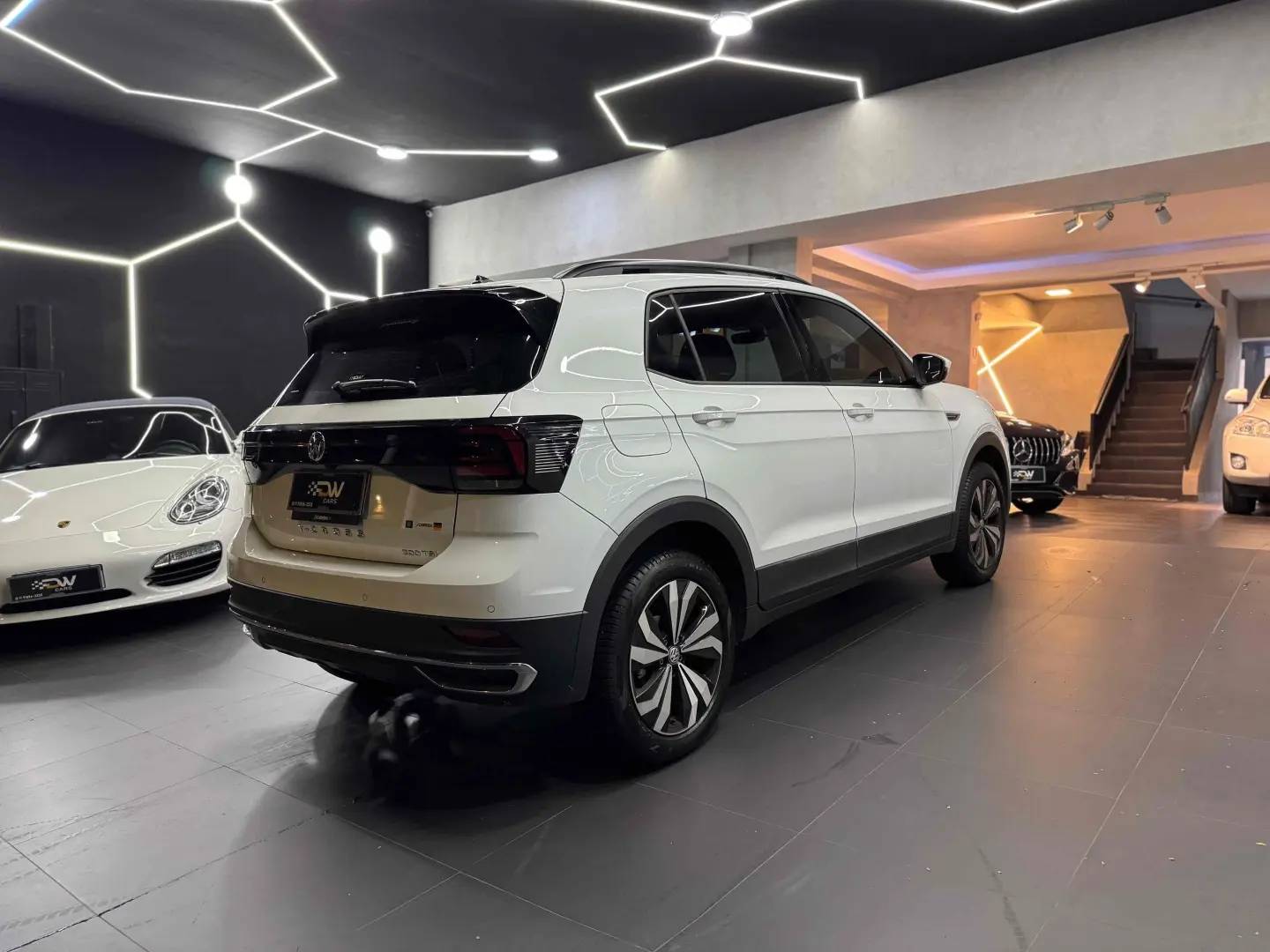 VOLKKWAGEN T-CROSS
