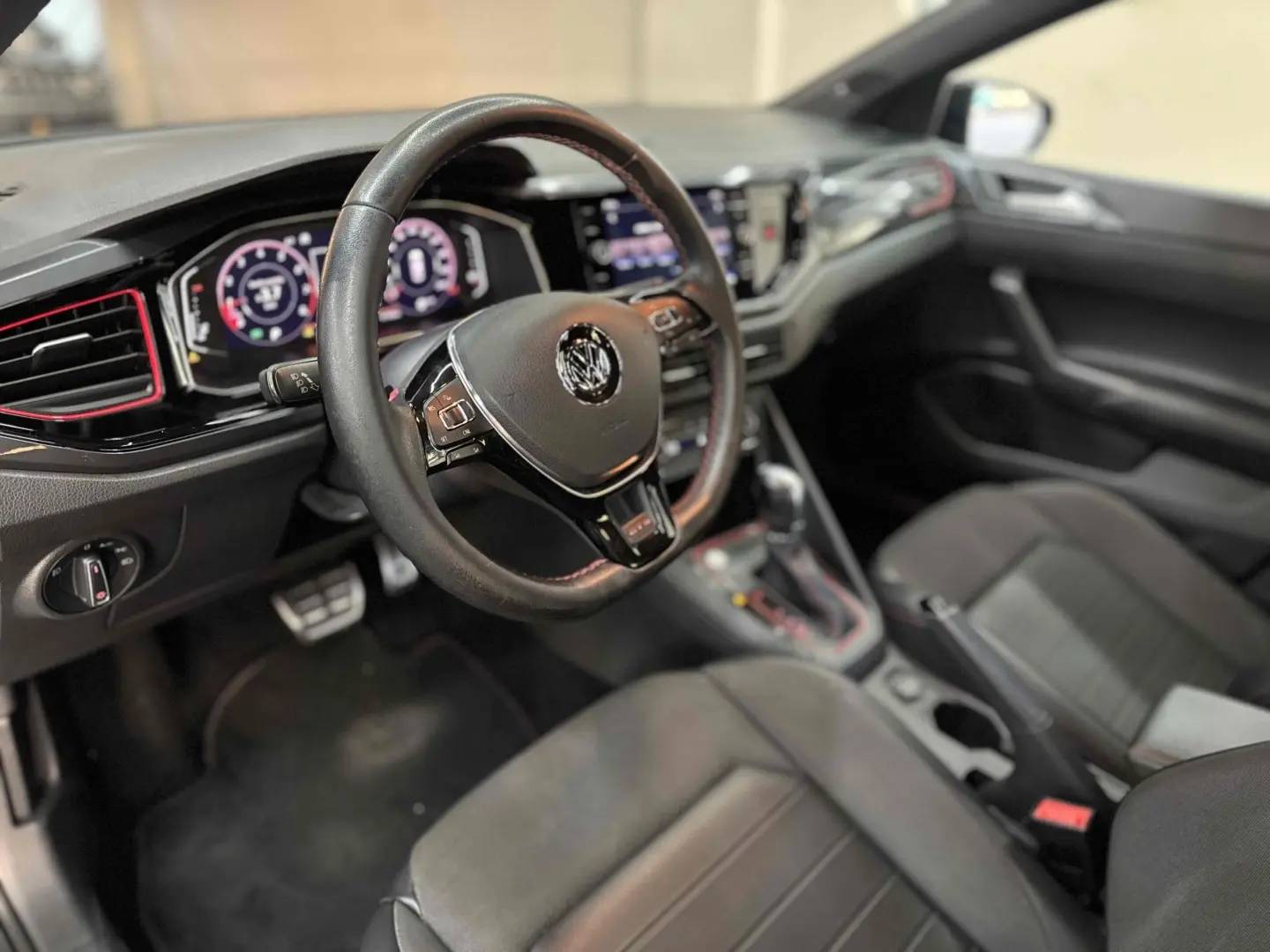 VOLKSWAGEN VIRTUS