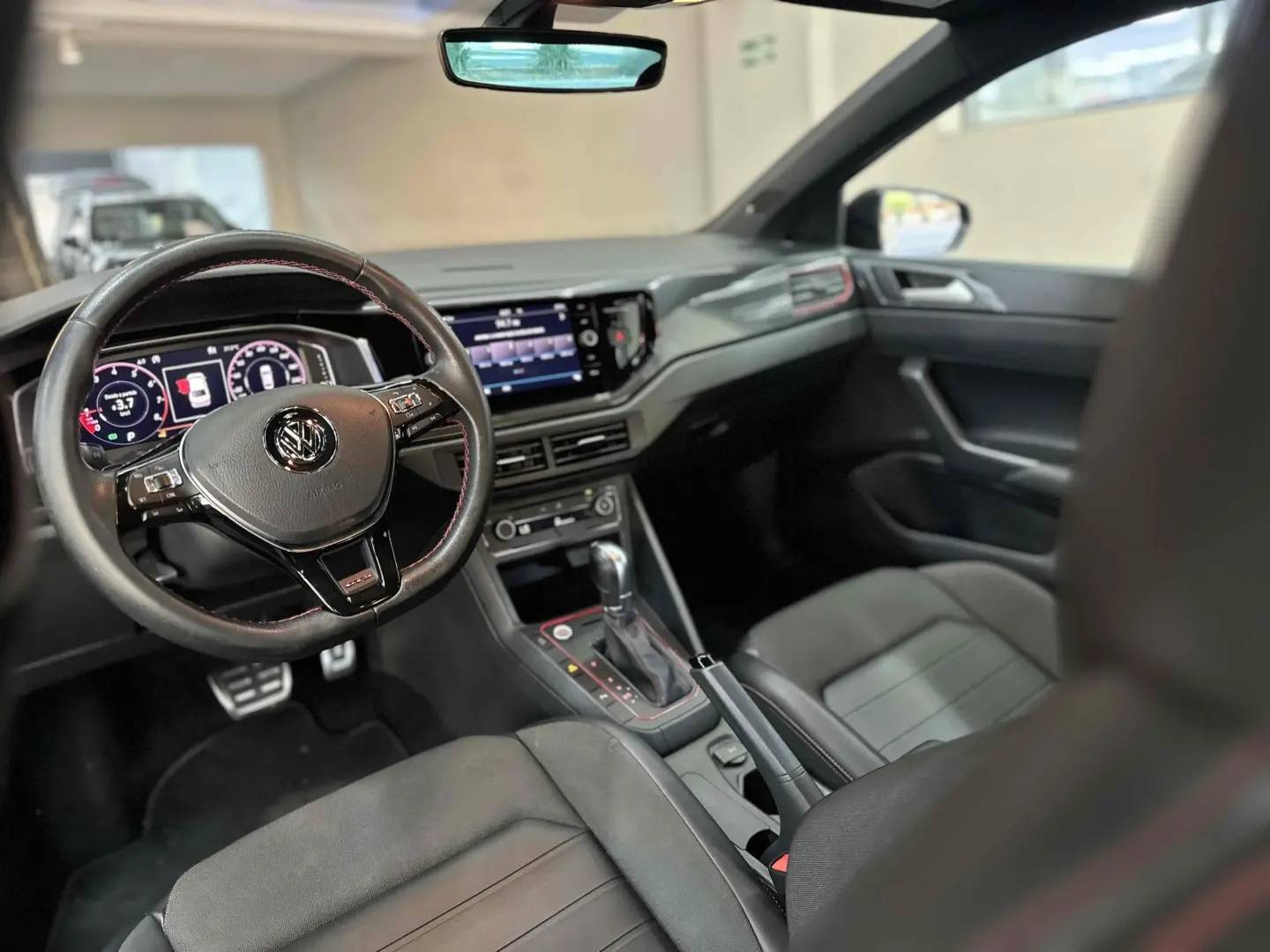 VOLKSWAGEN VIRTUS