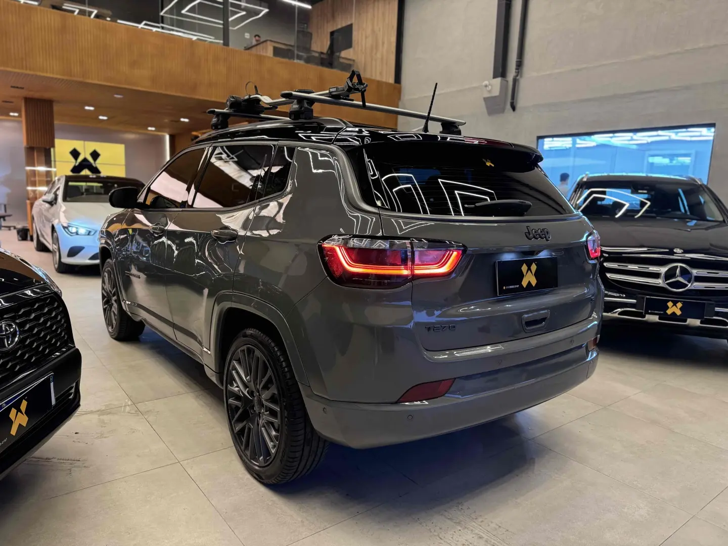 JEEP COMPASS