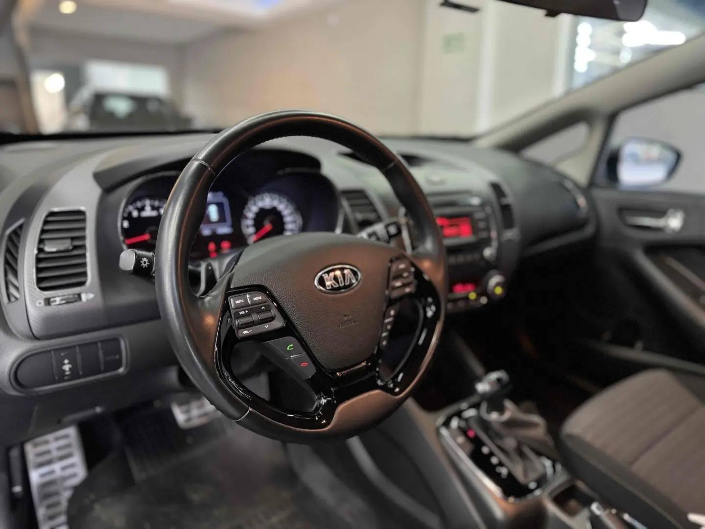 KIA CERATO