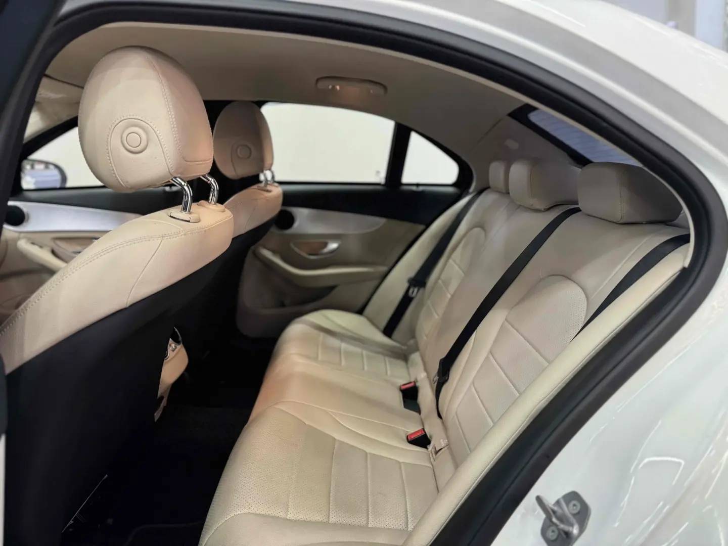 MERCEDES BENZ C180