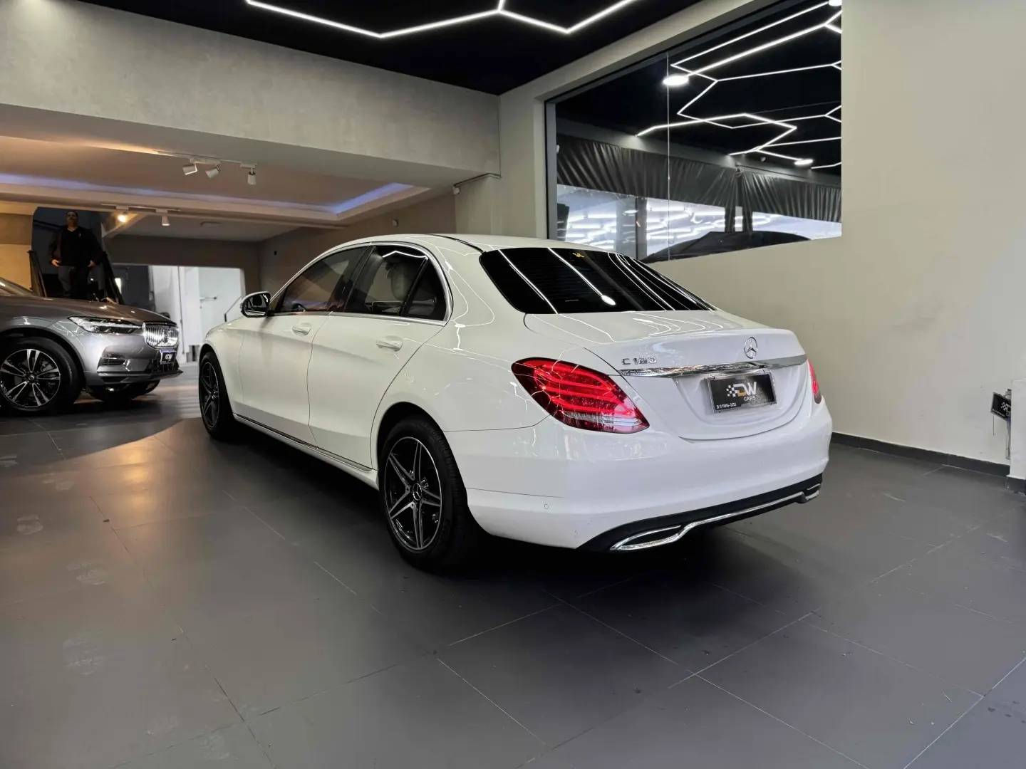 MERCEDES BENZ C180