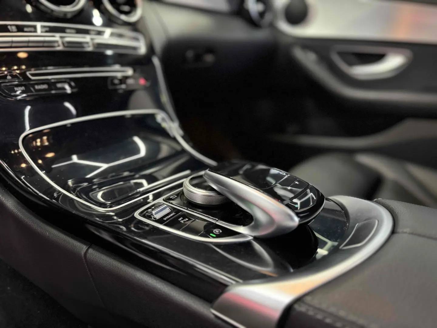 MERCEDES BENZ C250