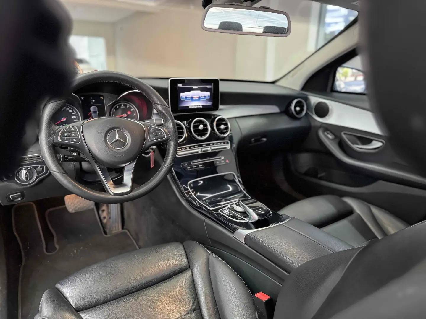 MERCEDES BENZ C250