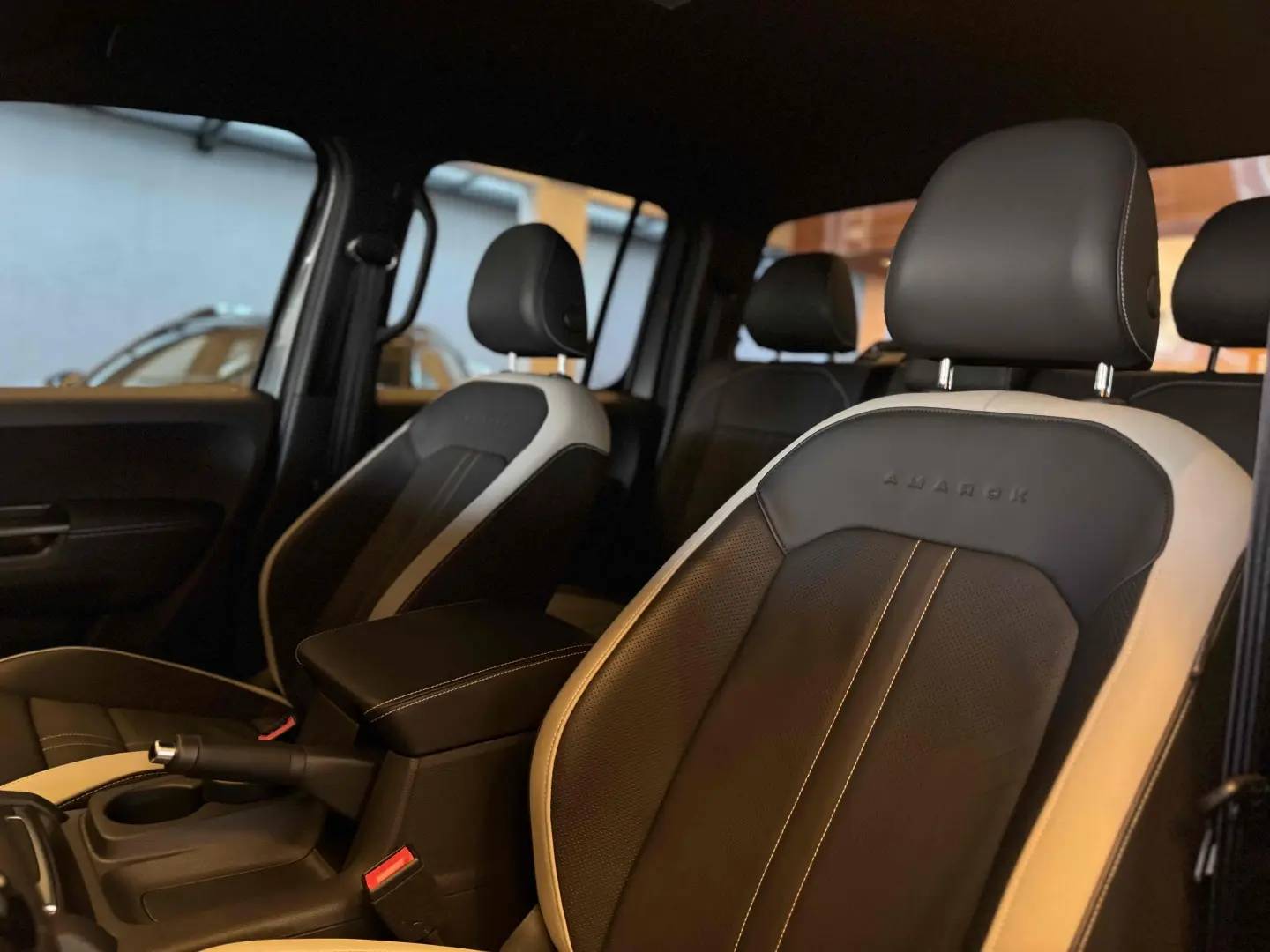 VOLKSWAGEN AMAROK