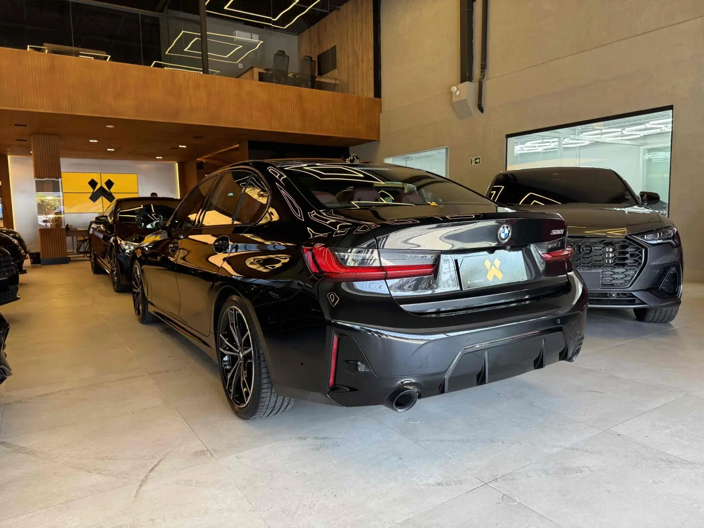 BMW 320I