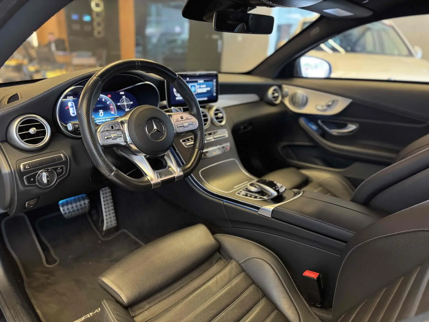 MERCEDES BENZ C43 AMG