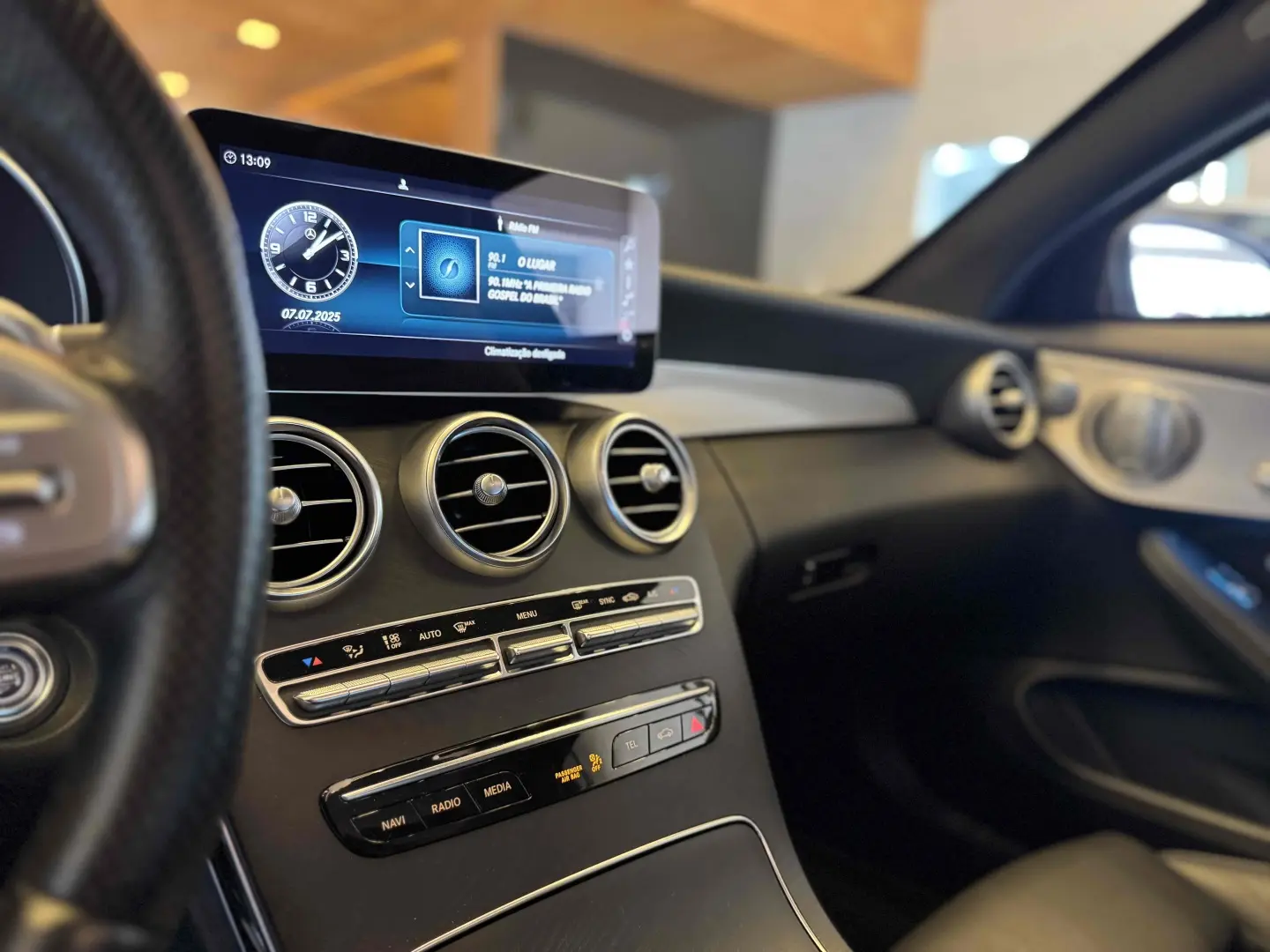 MERCEDES BENZ C43 AMG