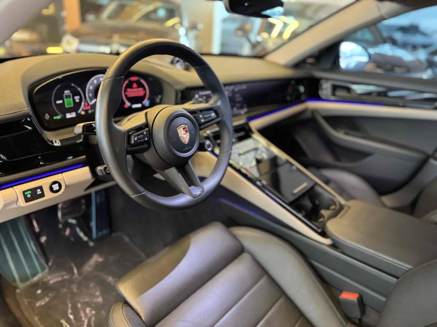 PORSCHE PANAMERA