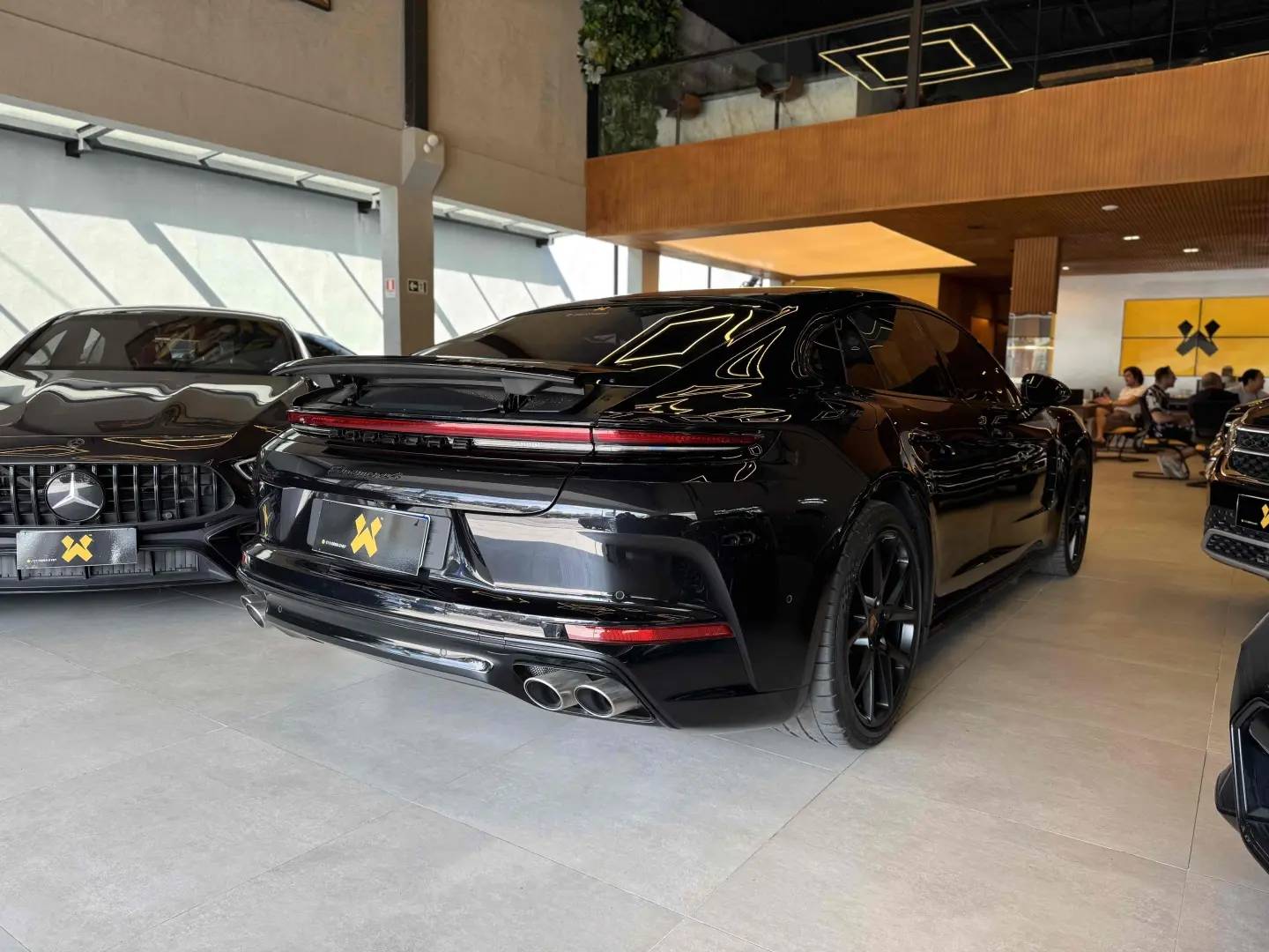 PORSCHE PANAMERA