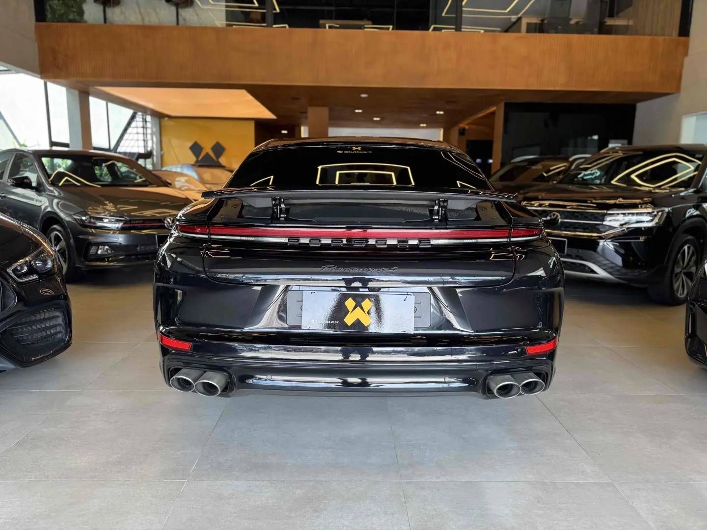 PORSCHE PANAMERA