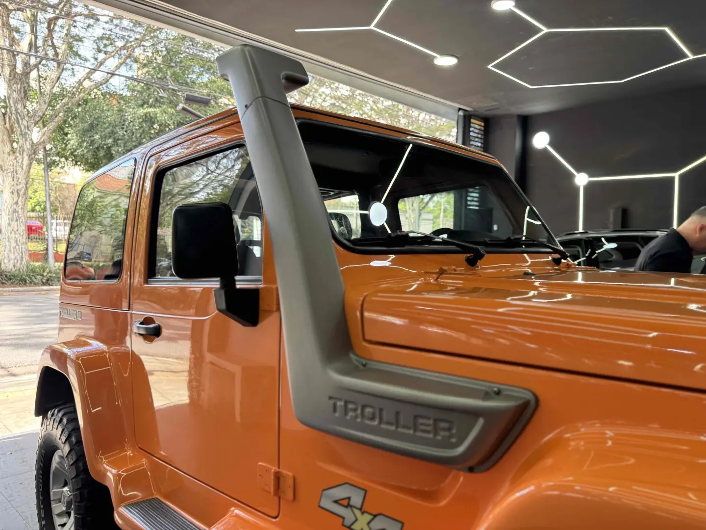 TROLLER T4