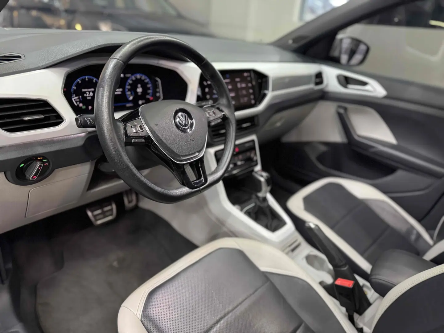 VOLKSWAGEN TCROSS