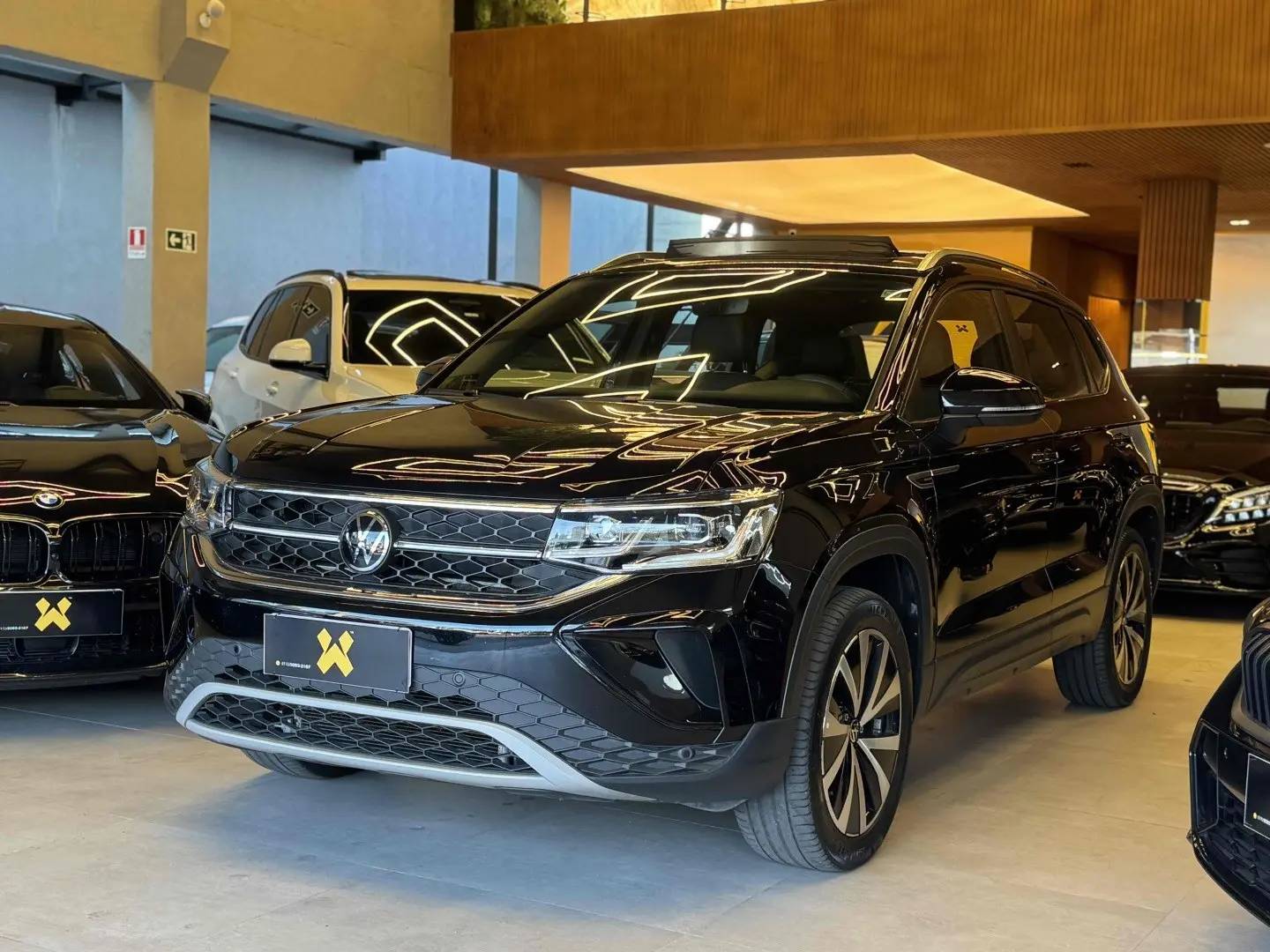 VOLKSWAGEN TAOS