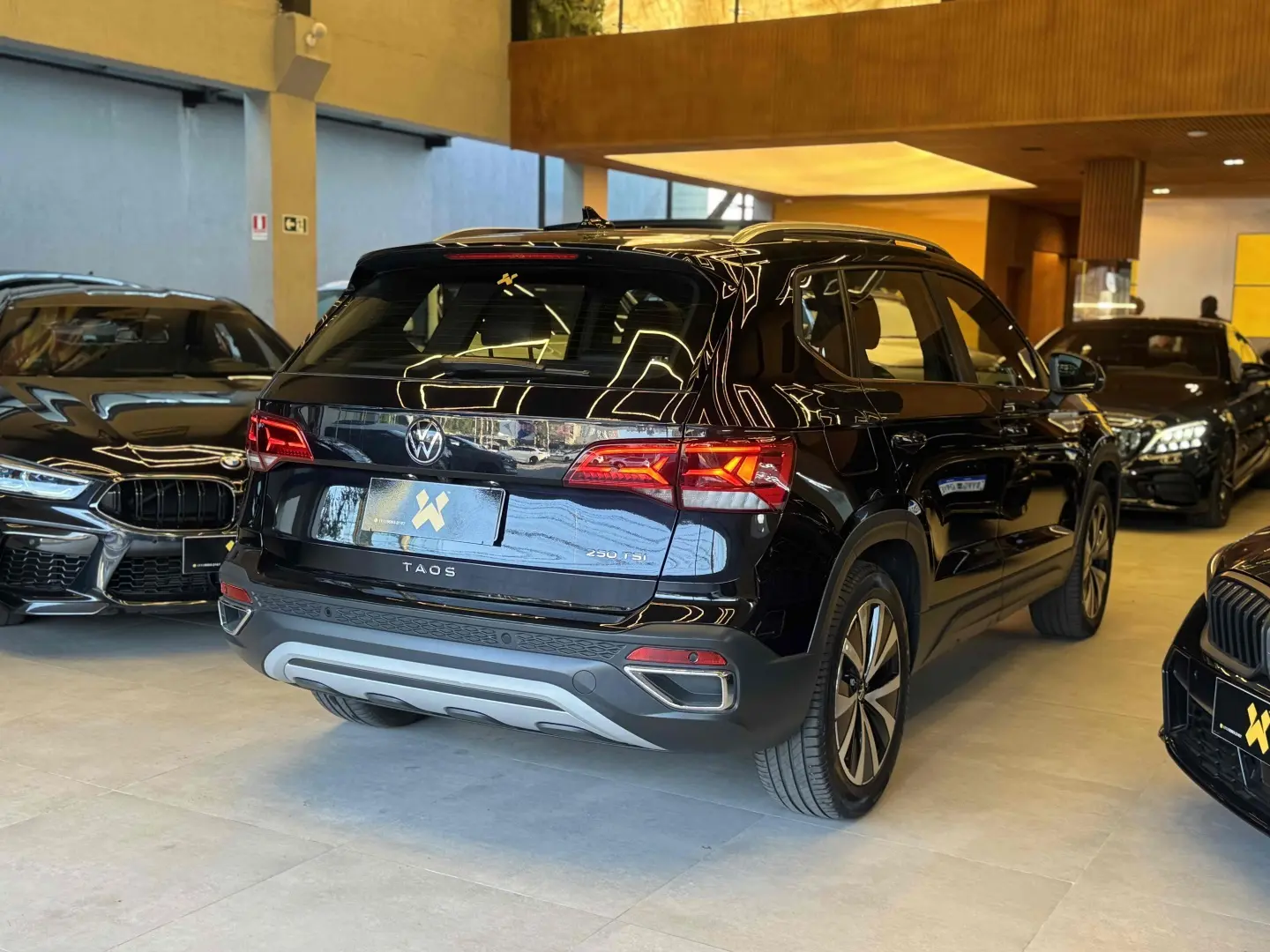 VOLKSWAGEN TAOS