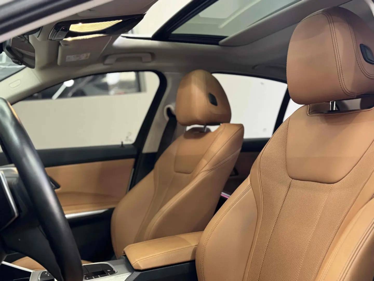 BMW 320I