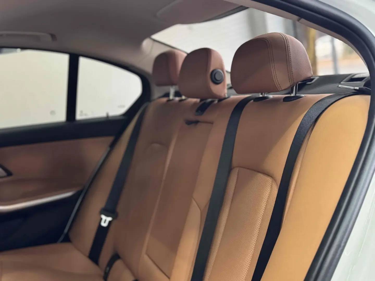 BMW 320I