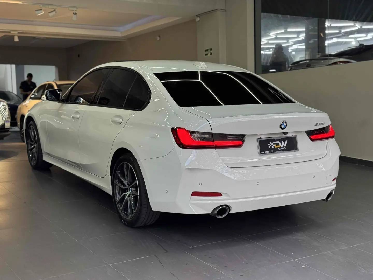BMW 320I
