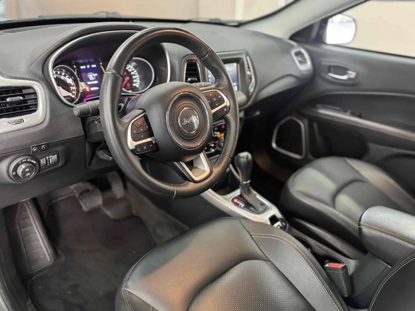 JEEP COMPASS