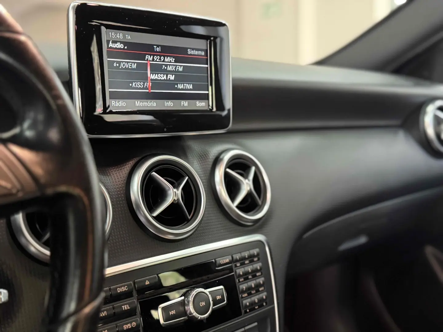 MERCEDES BENZ A200